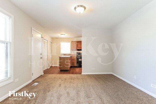 Photo - 1083 Willow Ct