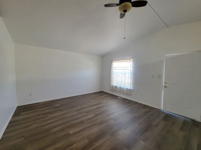 Photo - 4902 Pioneer Rd