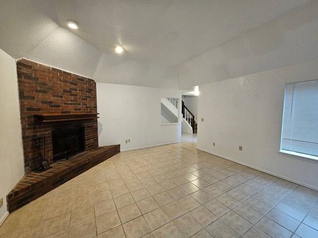 Photo - PRELEASING for July 2026! (3) Bed+Converte...