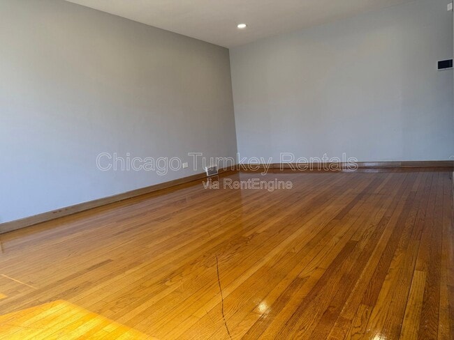 Photo - 2810 W 83rd St