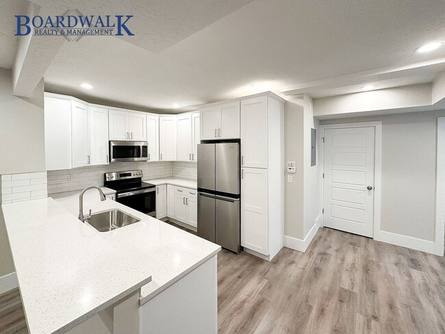 Photo - 1106 E S Temple St Unidad 1106 E South Temple #3 (Basement )