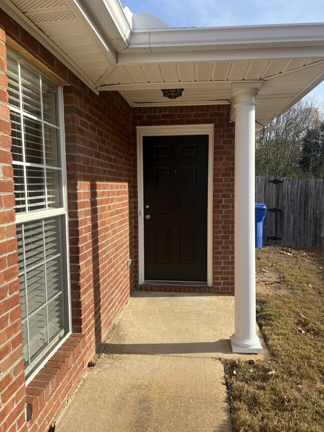 801 Cottage Ln