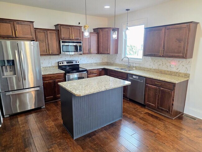 Photo - 3701 161st St