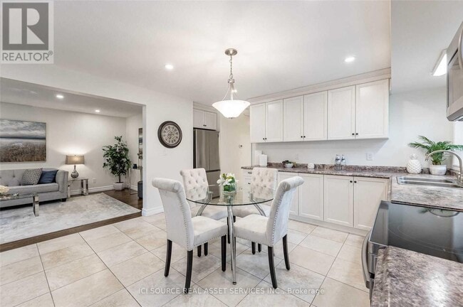 Photo - 27 Brenlyn Ct