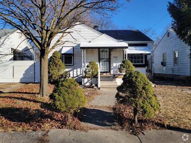 Building Photo - 20256 Buffalo St Rental