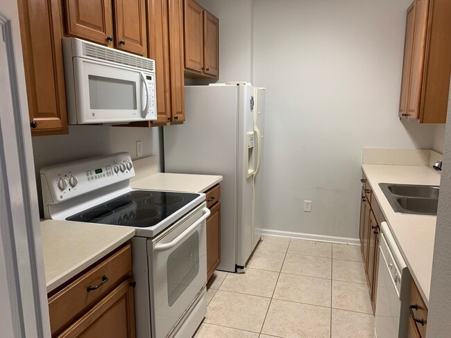 Building Photo - Point Meadows Rental