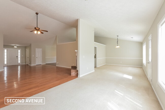 Photo - 2725 Lenora Springs Dr
