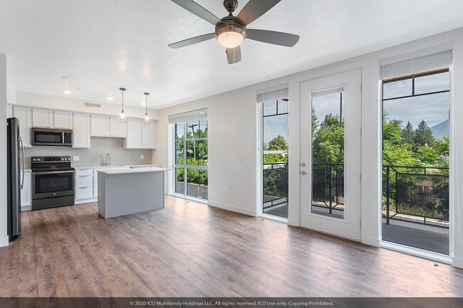 Building Photo - The Exton at University Place Rental