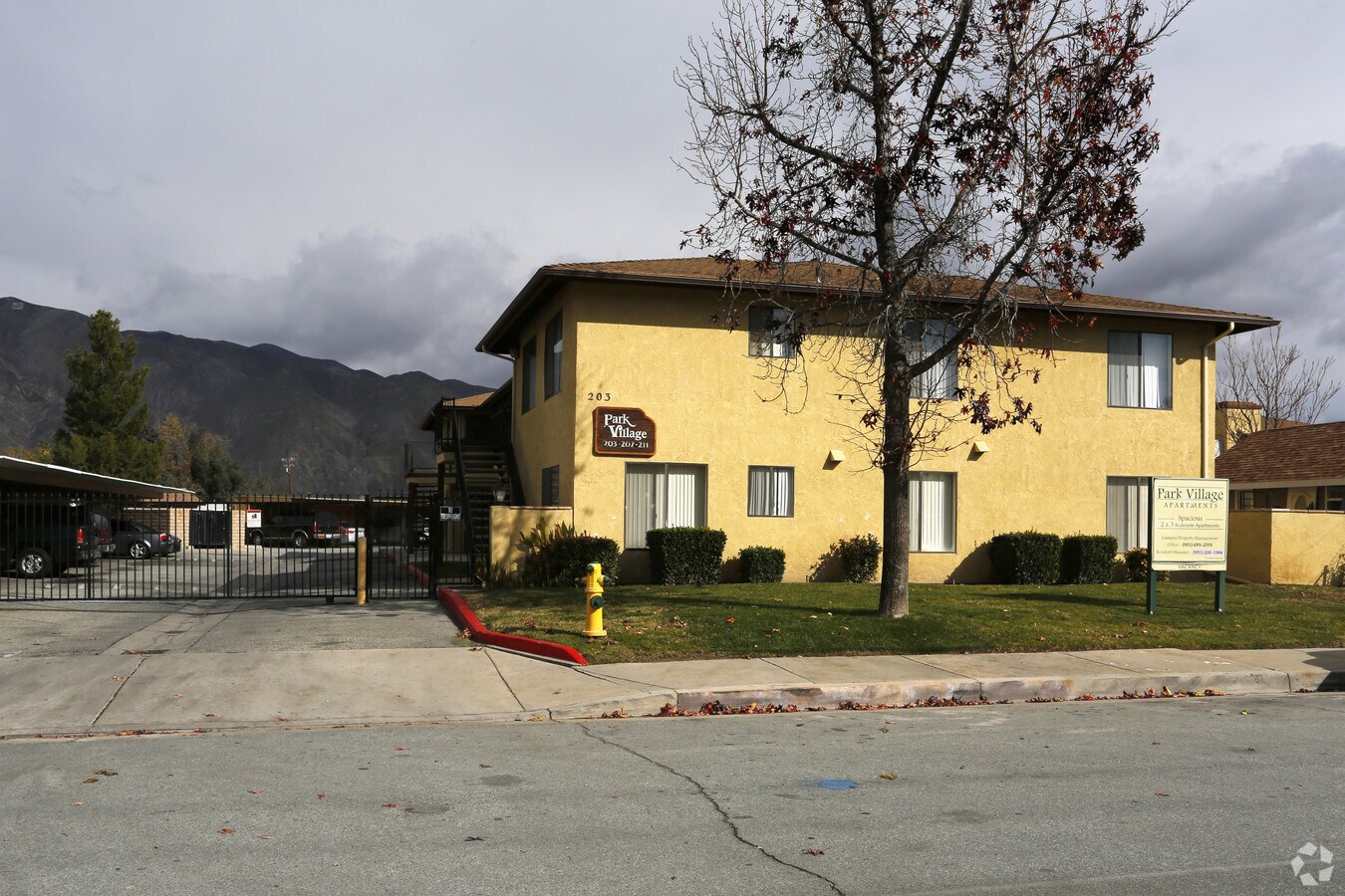 Park Village Delux Apts. - Park Village Delux Apts.