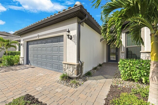 Building Photo - 10439 Ventana Ln Rental