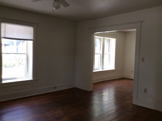 Photo - 228 E Bloomington St