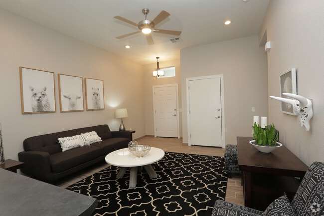 Townhomes on Edgemere