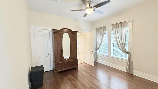 Photo - 2220 Avalon Pl