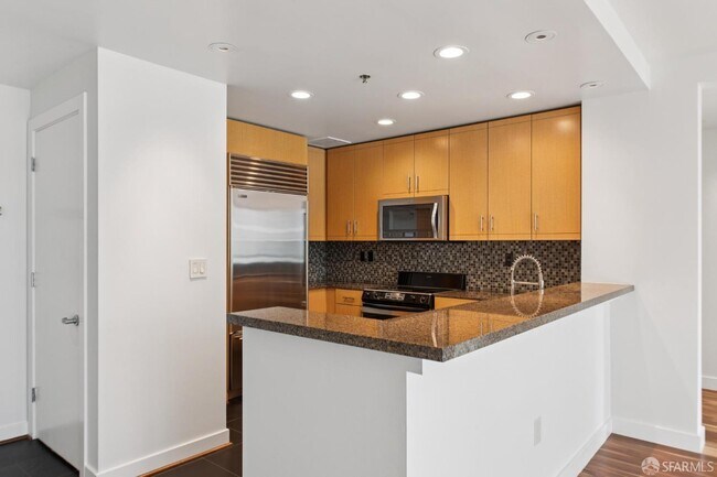 Photo - 255 Berry St