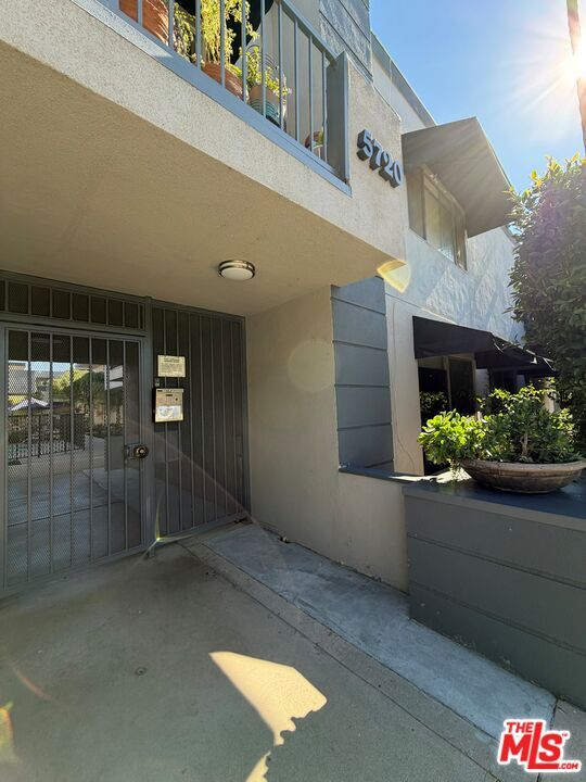 Photo - 5730 Yolanda Ave