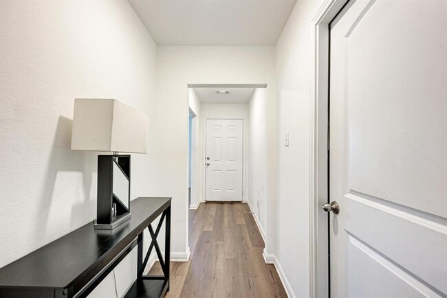 Photo - 132 Maywood Ln