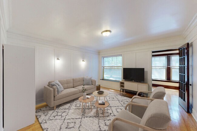 Photo - 5429 S. Woodlawn Avenue