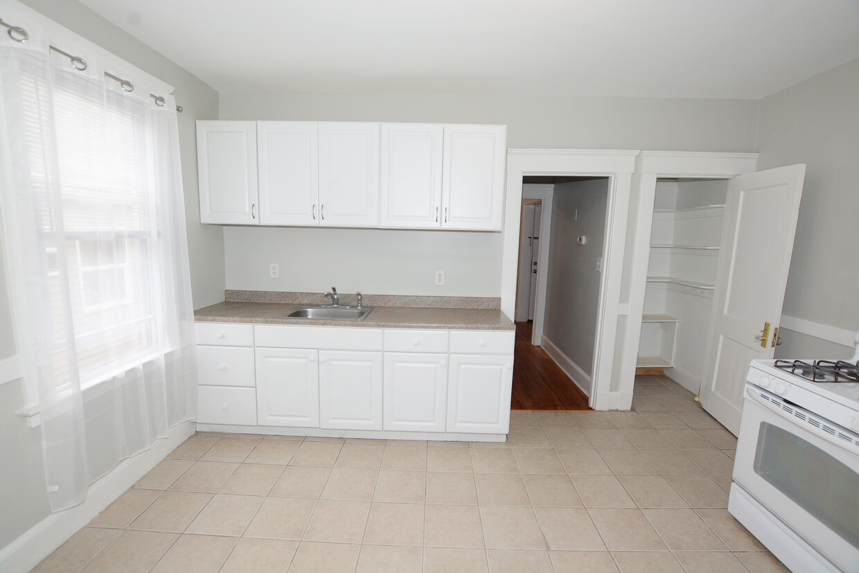 Tons of Natural Light - 511 Winchester Ave (New Haven, CT)