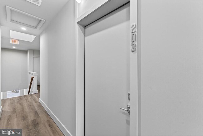 Photo - 117 N 21st St Unit 203