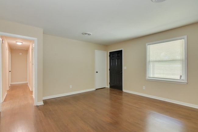 Photo - 2216 Walden Dr