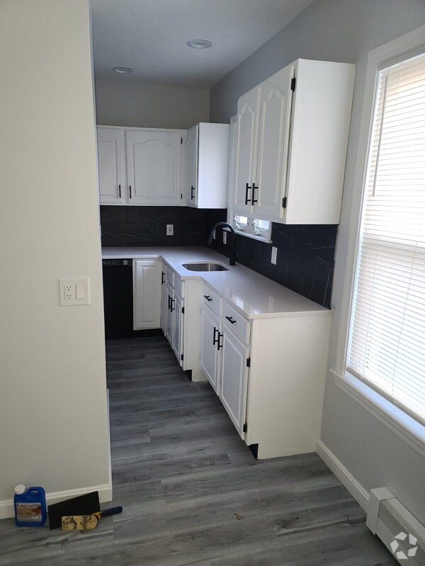 Building Photo - 77 Dunham St Unit 3 Rental
