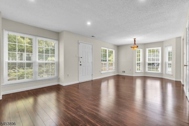 10 Brighton Way