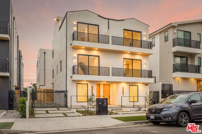 Photo - 5315 Ben Ave