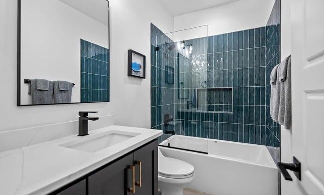 Photo - 61 Saffron Cir