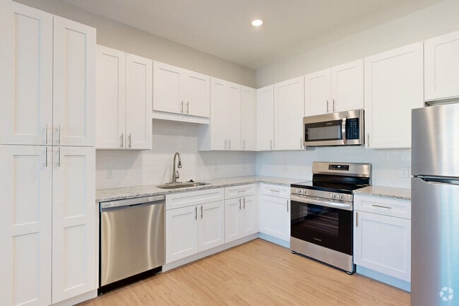 1D - 1BR, 1BA - 600SF - Kitchen