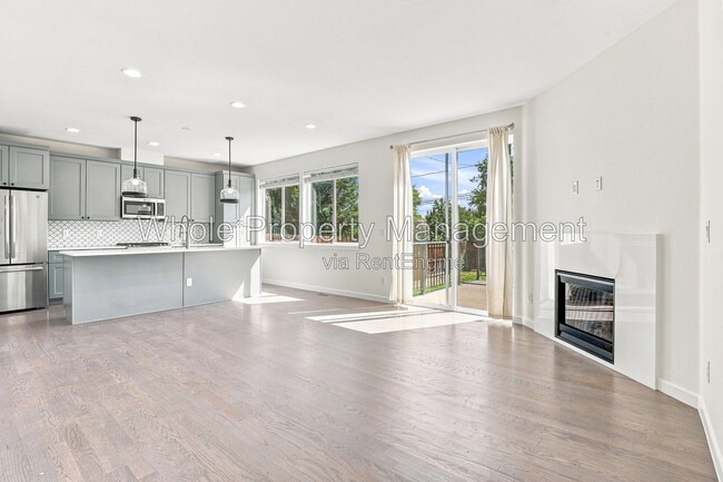 Photo - 5230 Stuart St