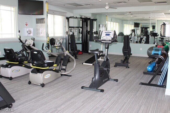 Photo - 16685 Lake Cir Dr Unidad 1044