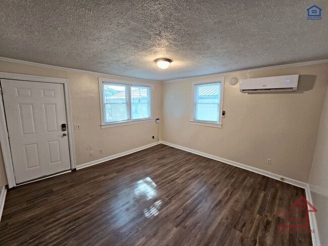 Photo - 1502 N Dixie Ave