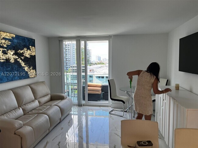 Photo - 1035 West Dr Unit 803