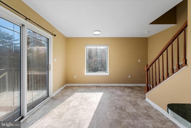 Photo - 400 Emily Ln