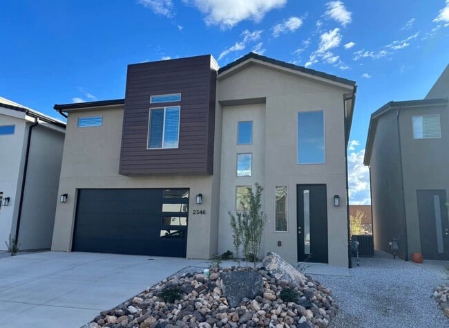 Photo - 2346 E Luciano Ln