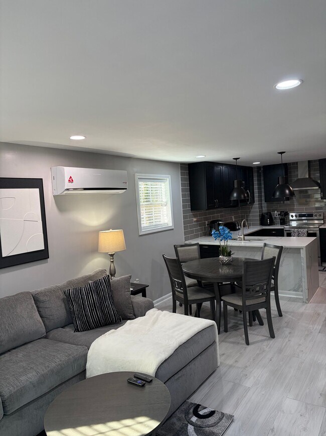 665 S Preston Ct Unit B