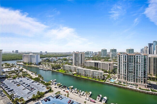 Photo - 100 Bayview Dr Unit PH31