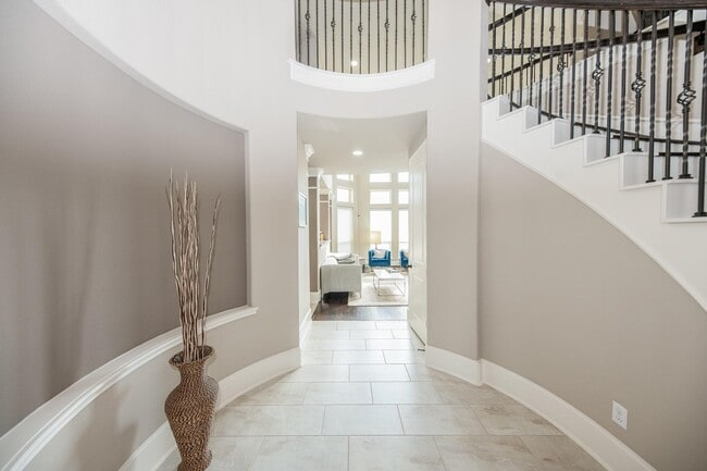 Photo - 10010 Cypress Path