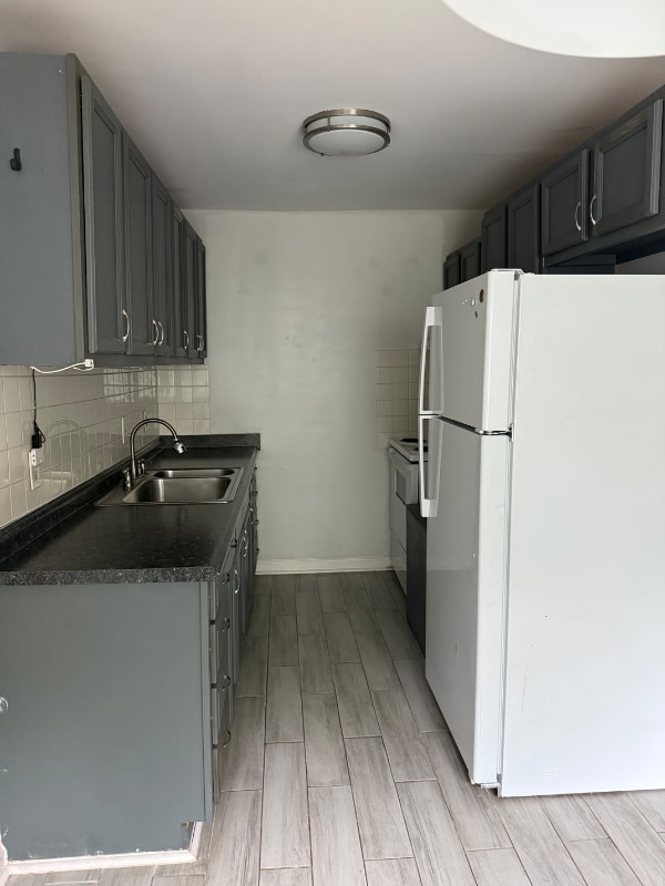 Building Photo - 550 Harding Pl Rental