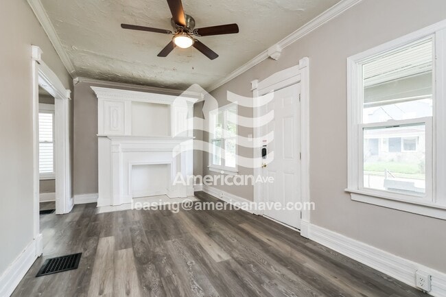 Photo - 2123 W Lee St