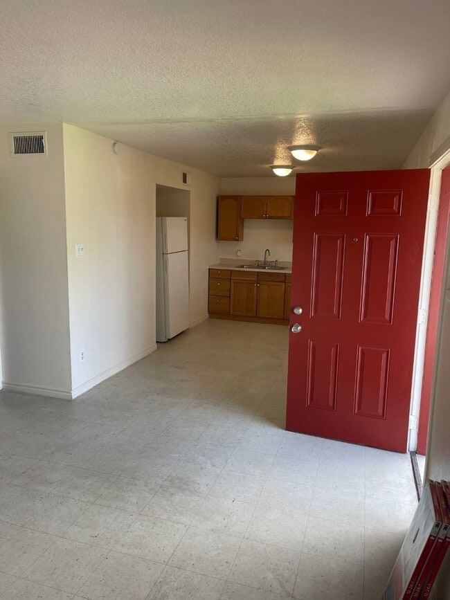 Building Photo - 411 Tennessee St Unit 6 Rental