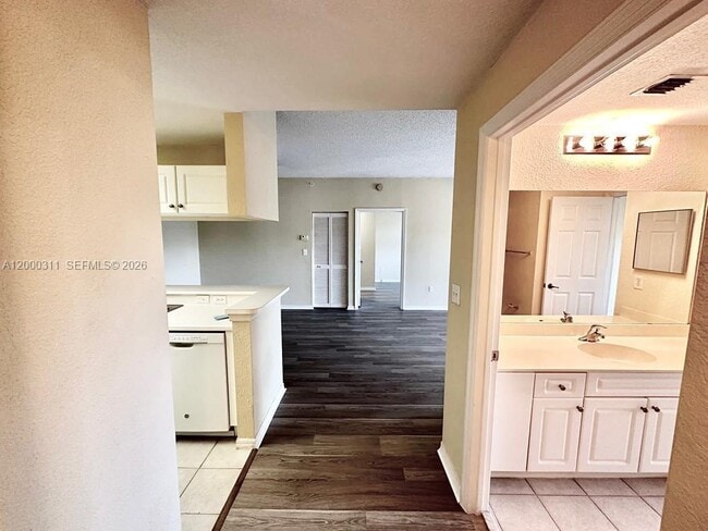 Photo - 2812 Grande Pkwy Unit 302