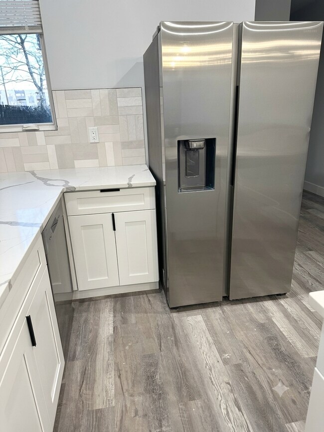 1533 N Lawrence St Unit 1st Floor