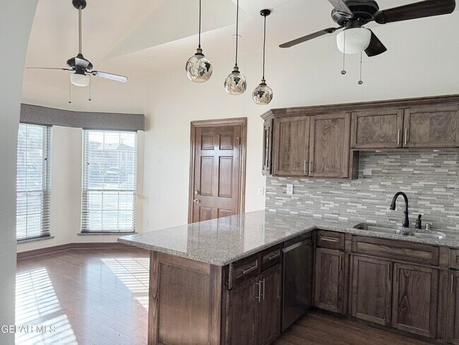 Photo - 11417 Tom Ulozas Dr