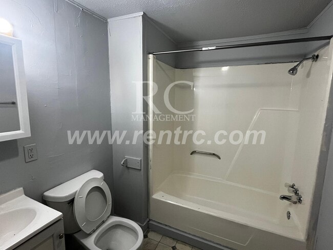 Photo - 1420-D Cleveland-
