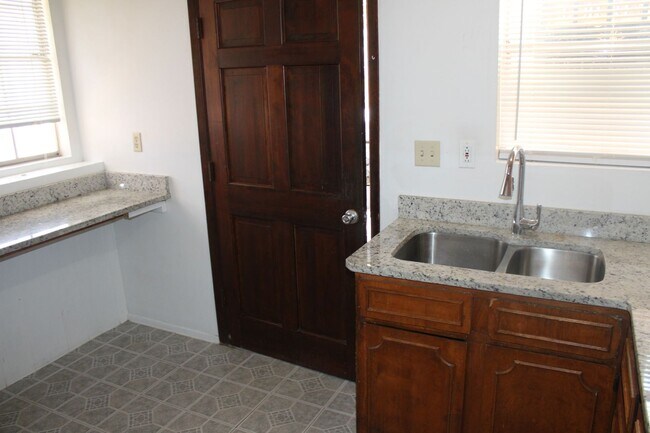 Photo - 3526 NATIONS 1/2