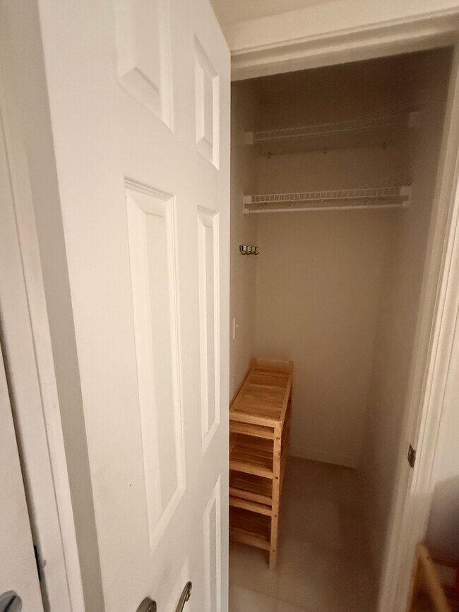 Photo - 71 Berwick Ln