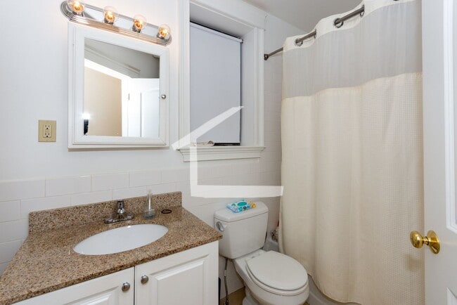 Photo - Nicely updated 1 bed unit with low move in costs!