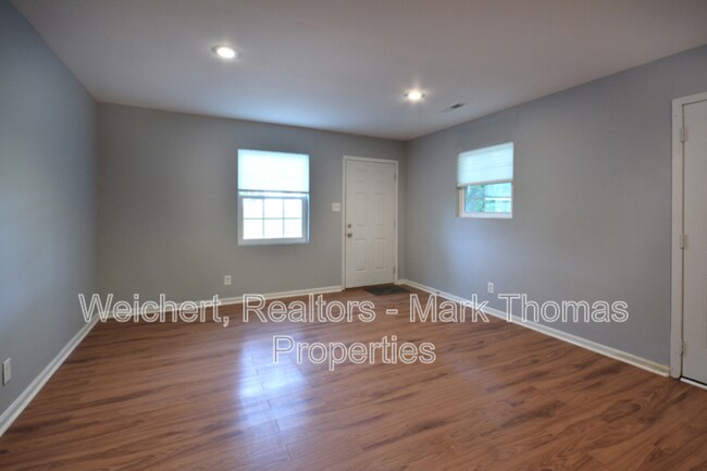 Photo - 304 E Piedmont Ave Unidad A