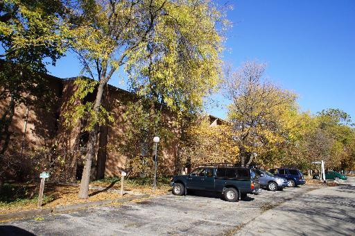 Building Photo - 6008 E Lake Dr Unit 3B